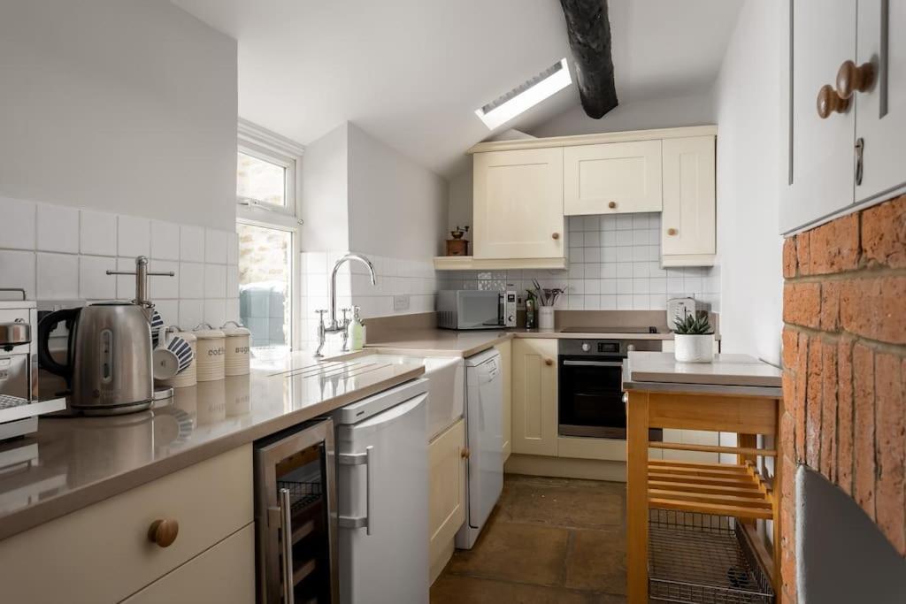 Charming 17Th Century Cotswold Cottage Adlestrop Esterno foto